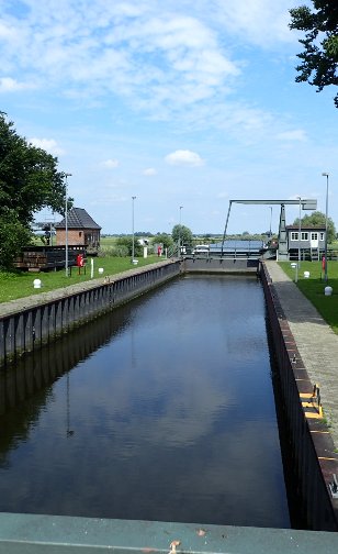 Slussen i Giselau kanal, avstickare från Kielkanalen